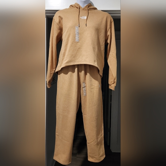 The Northface XL almond butter sweats pants and jacket - Picture 1 of 13